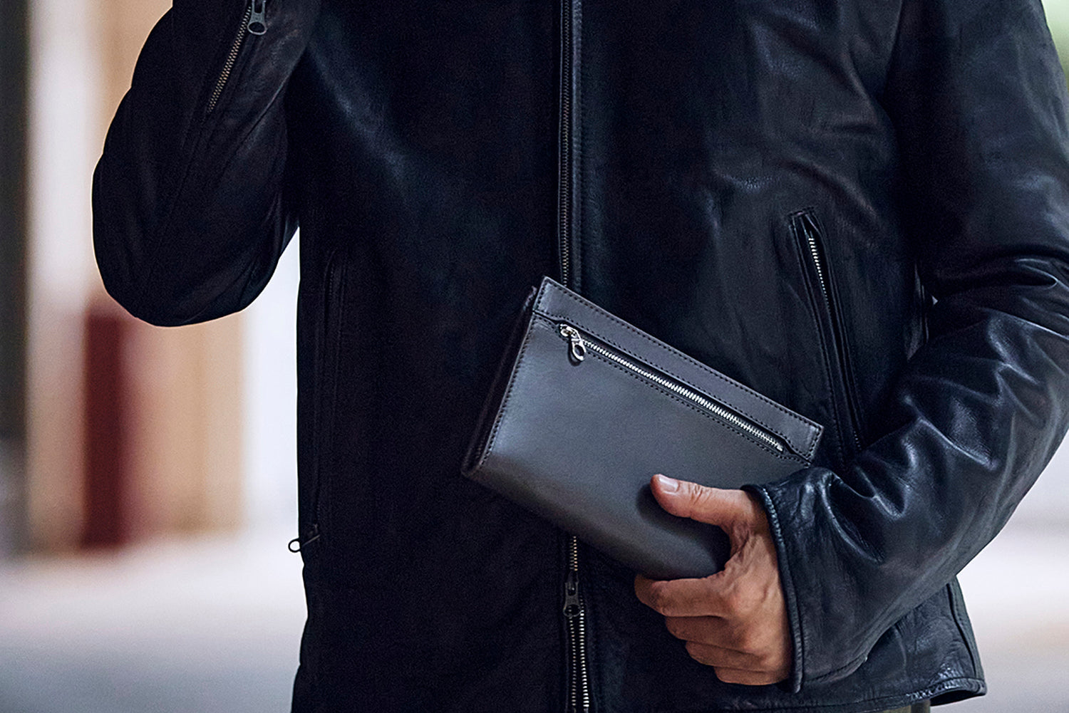 新品未使用 完売品 manimaris ファークラッチ チャコール ARMANI EXCHANGE アルマーニ エクスチェンジ A/X メンズ クラッチ