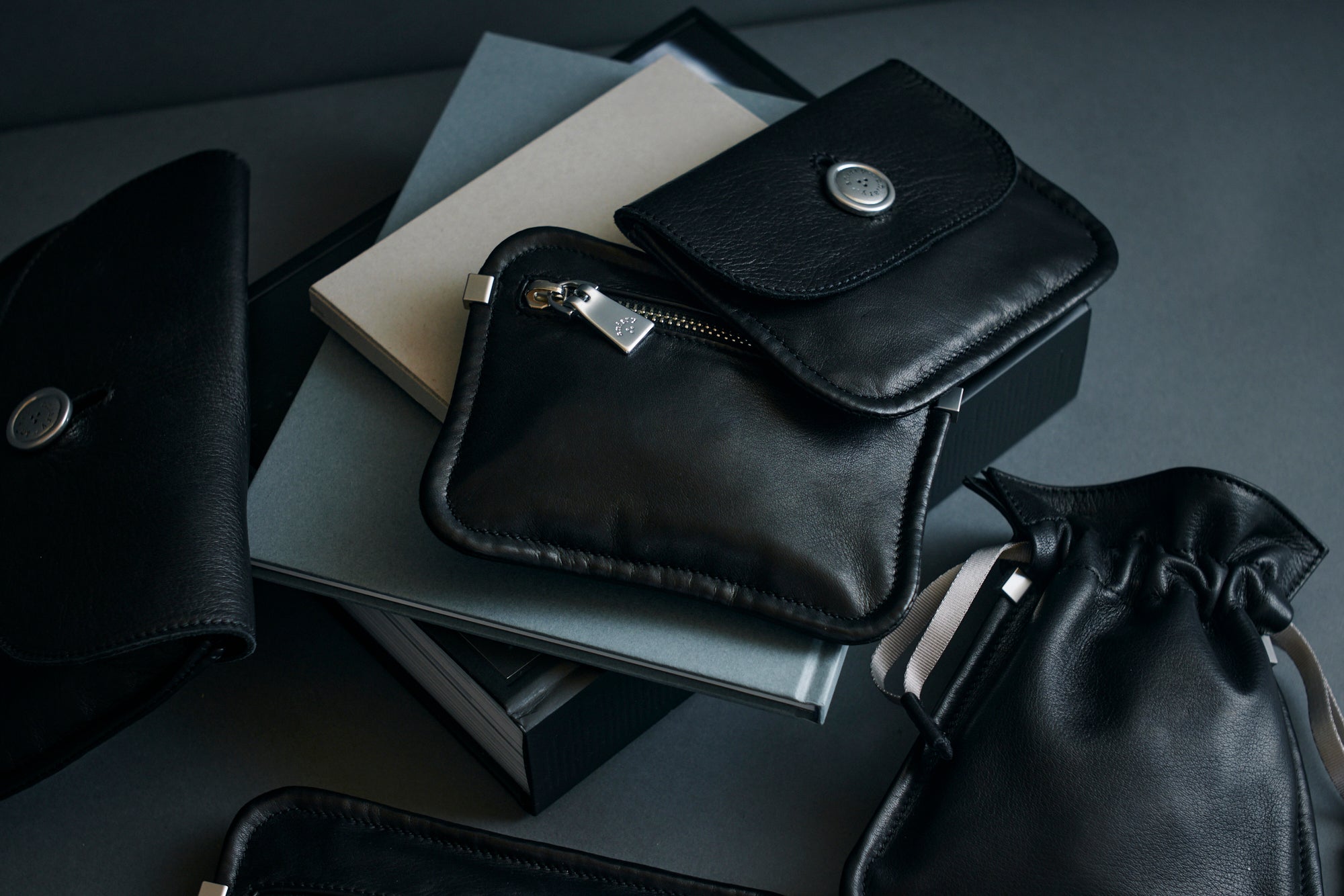 世界一柔らかい革で仕立てた、7つのブラックアイテム