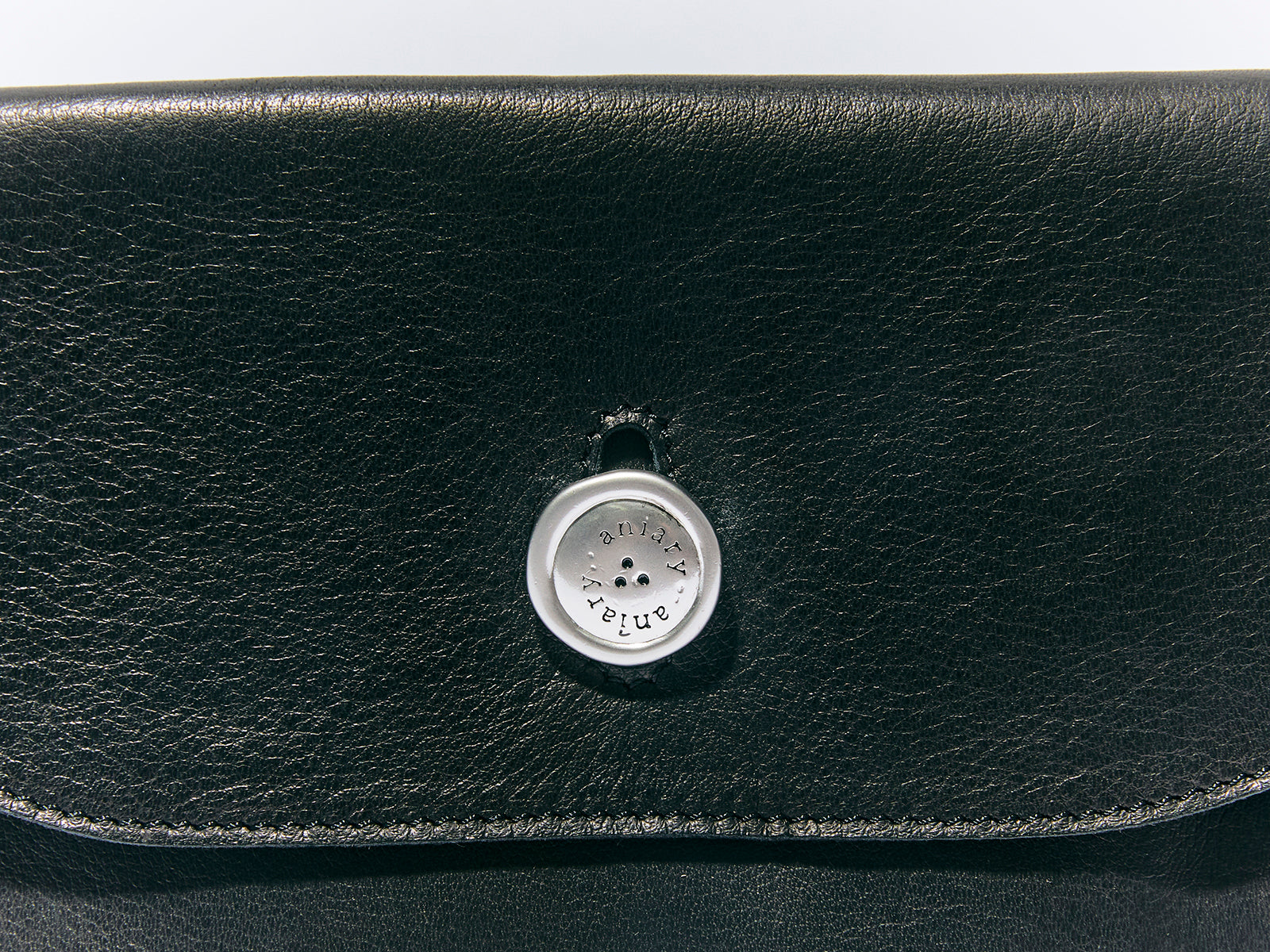 28-08009 マルチケース | aniary（アニアリ） OFFICIAL WEB STORE